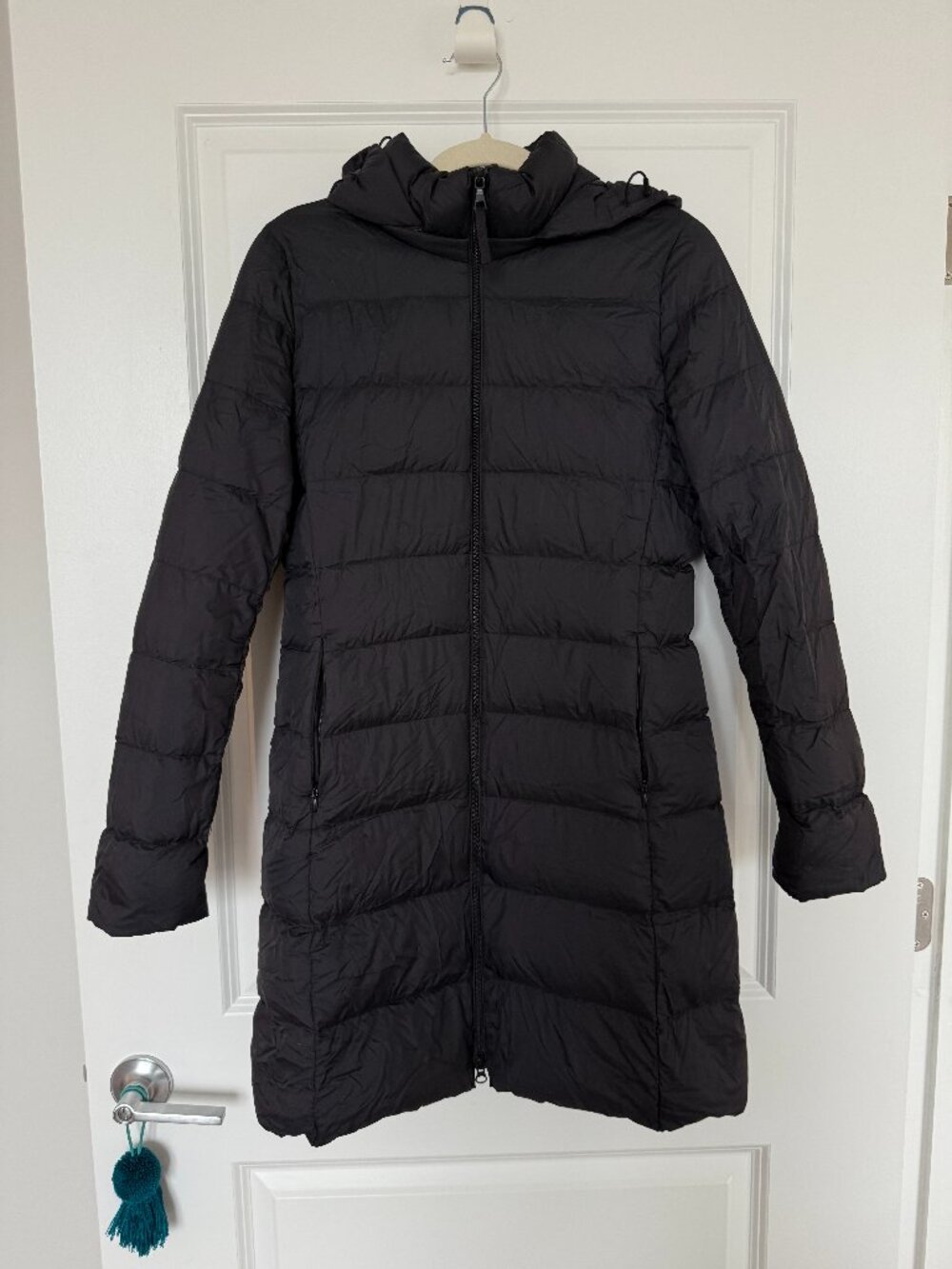 Uniqlo Ultra Light Down Women's Long Puffer Jacket - Women's Small